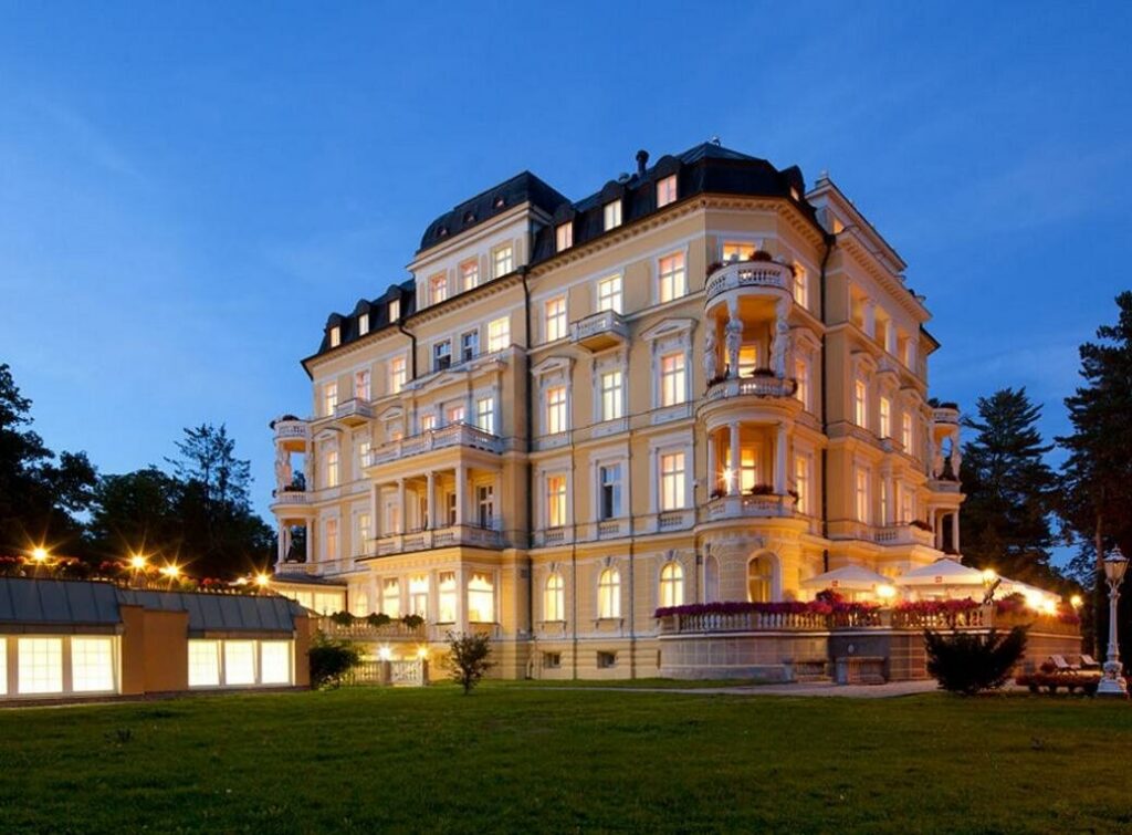 Hotel Imperial – neuklassisches Luxushotel